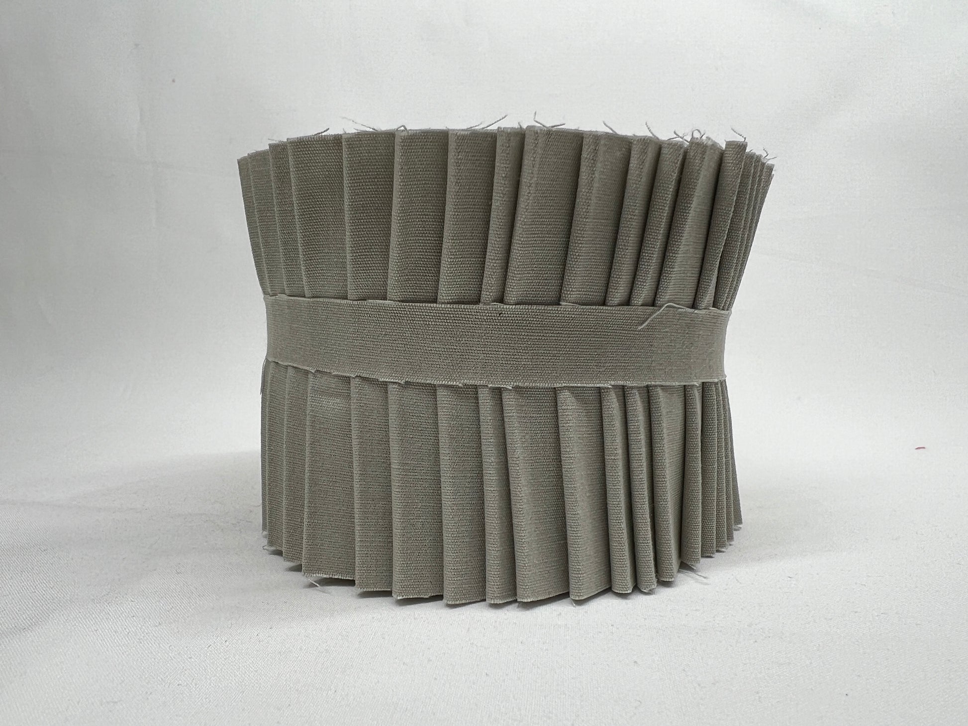 Superior Solids Jelly Roll 20 2.5" Strips Putty