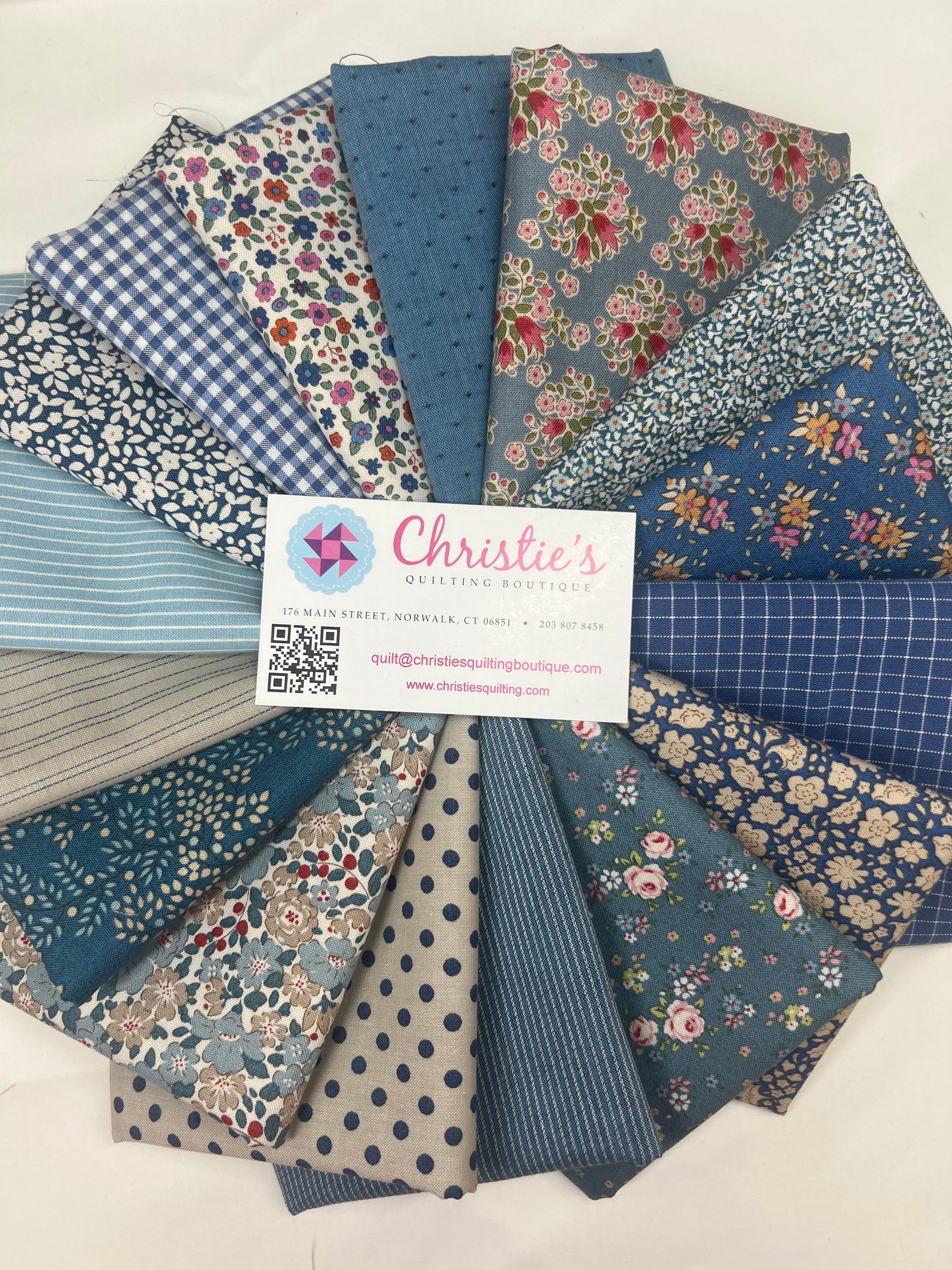 Tilda Creating Memories 16 Piece Fat Quarter Bundle Summer