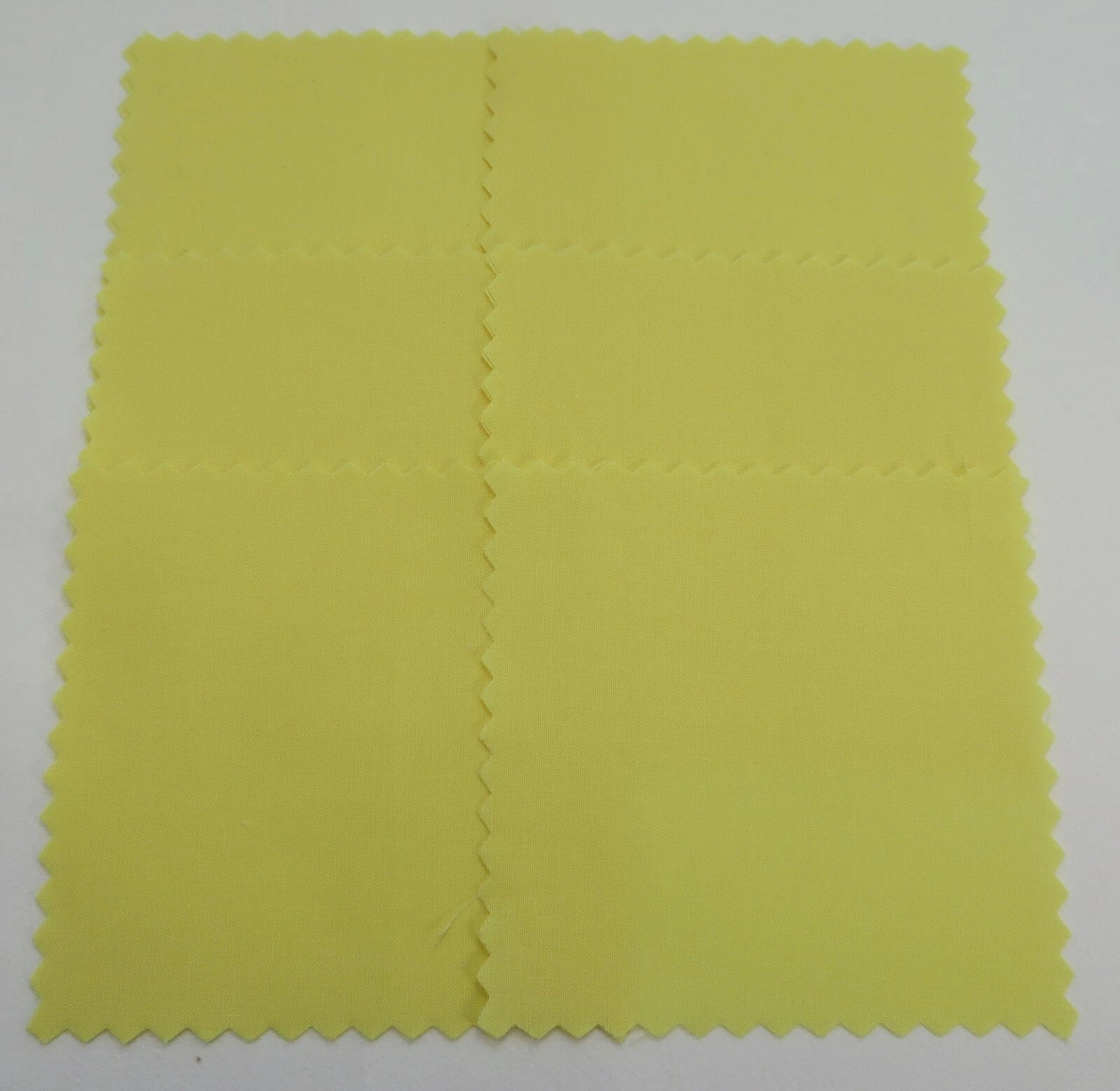 40 5" Squares Solid Yellow