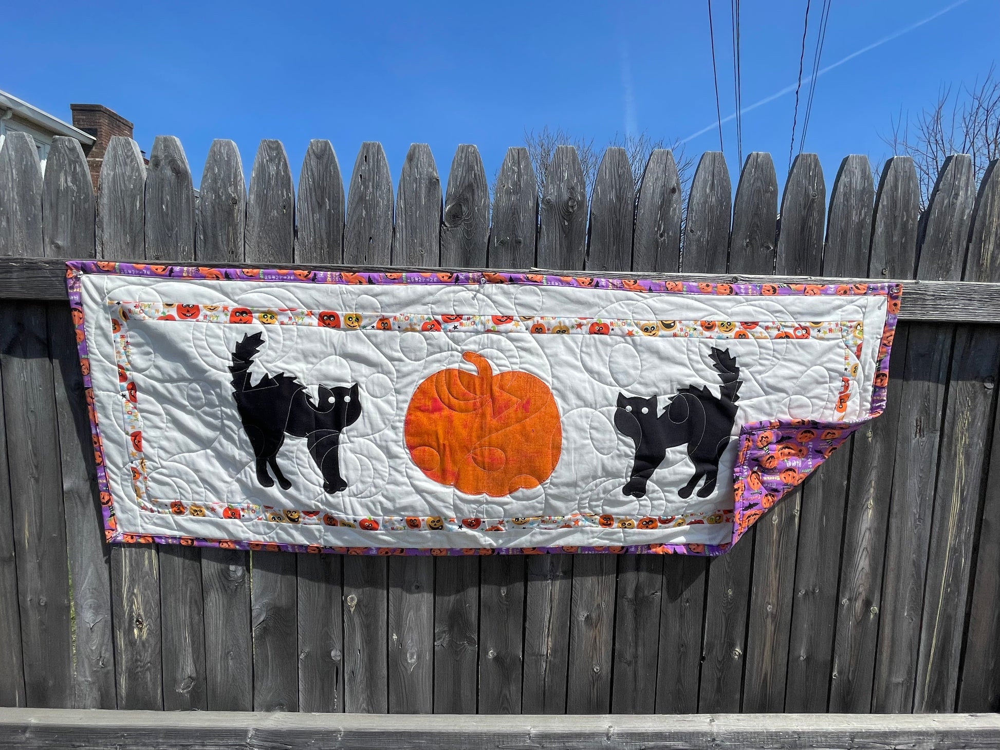 Halloween Cats and Pumpkins Table Runner 18" x 48" Kit