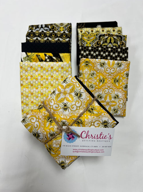10 BUZZ WORTHY Benartex Fat Quarters Bundle