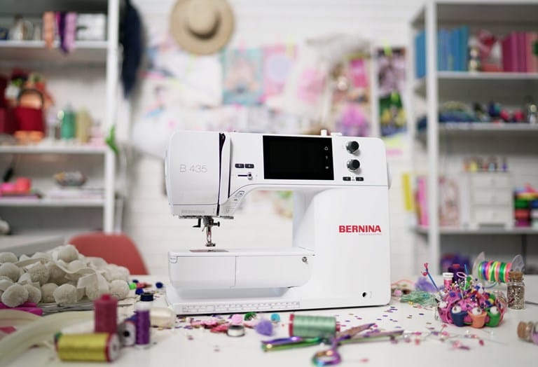 BERNINA 435 Sewing Machine