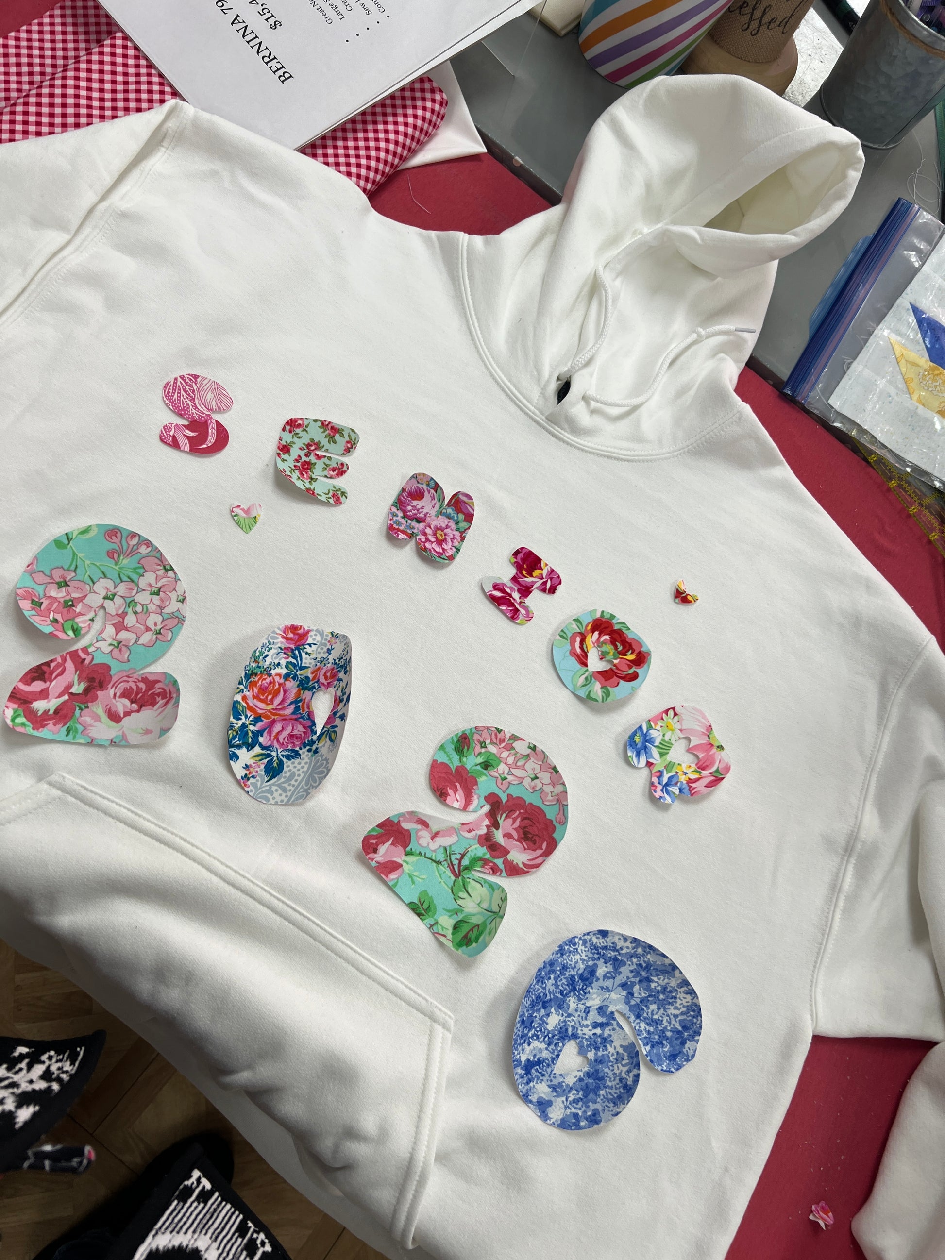 05/16/2026 Applique Custom Sweatshirt Class 10-2