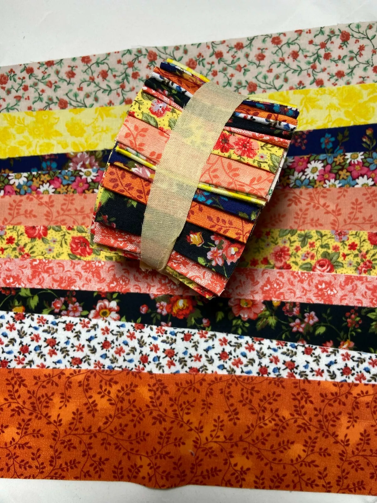 20 Strips 2.5" Jelly Rolls Fabric Squares Pre Cut Quilting Perfect Petals
