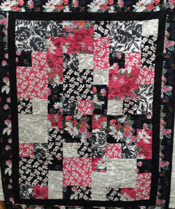 Midnight Rose Quilt  45*57"