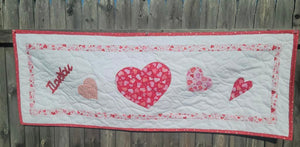 Valentine's Day Table Runner Kit 17 x 47 Inches
